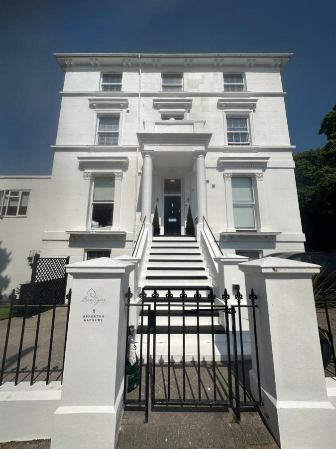Boutique Nights Aparthotel Eastbourne Exteriör bild