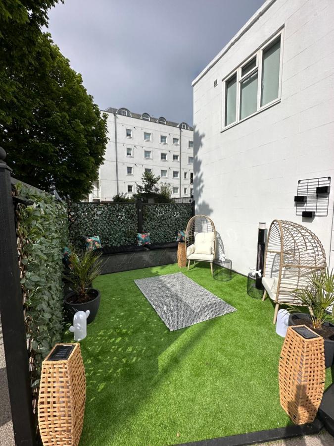 Boutique Nights Aparthotel Eastbourne Exteriör bild